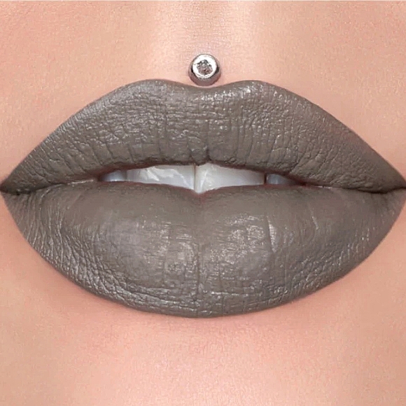 NWT Jeffree Star Grave Digger Grey Matte Velvet Trap Lipstick Full Size - Picture 4 of 6